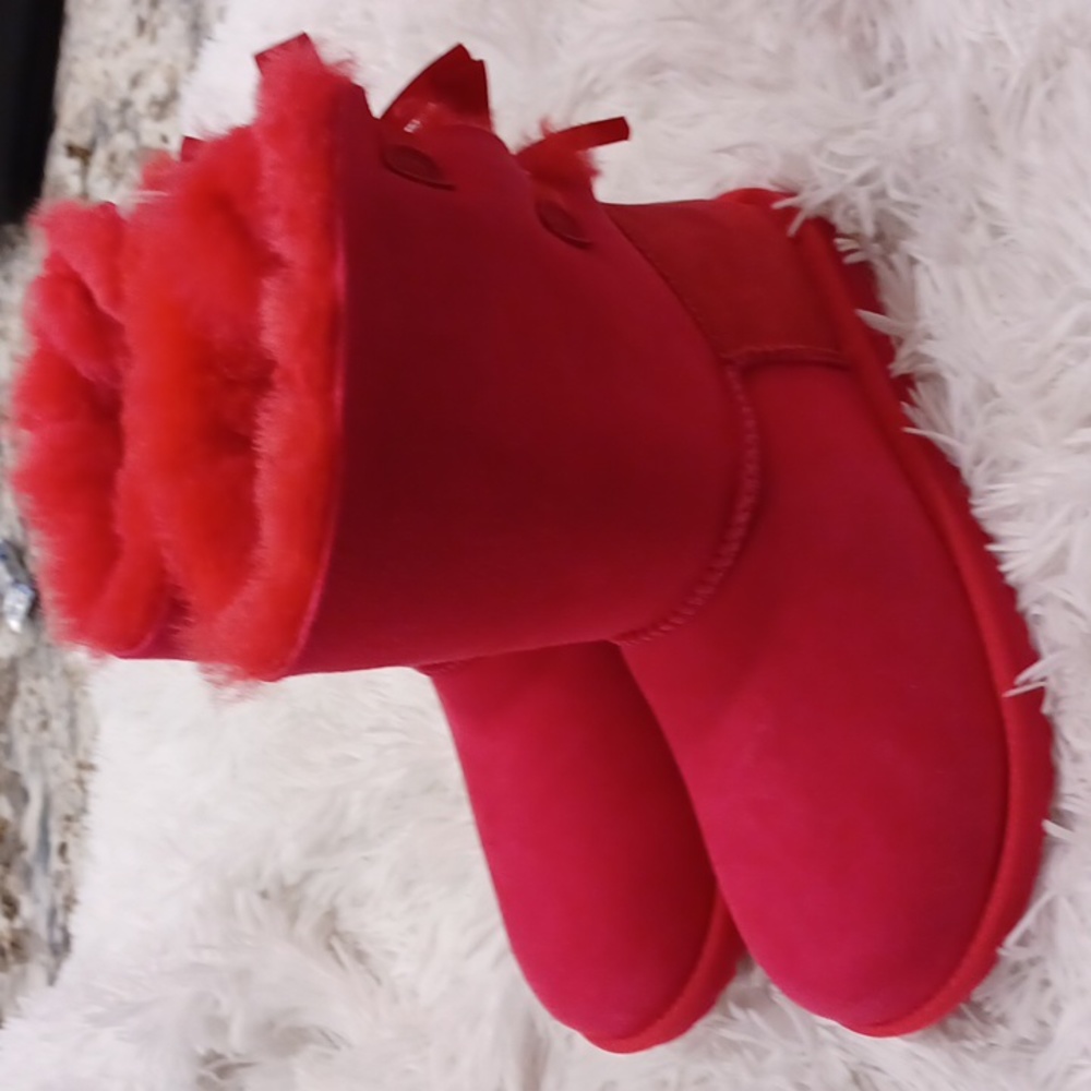 UGG® AUTHENTIC UGG BIG GIRLS BAILEY II BOW COZY WINTER BOOT $150 WOMEN CAN WEAR